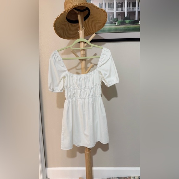 Reformation Woods Dress In White, size XS, brand new, never worn, no flaws. - Picture 9 of 10